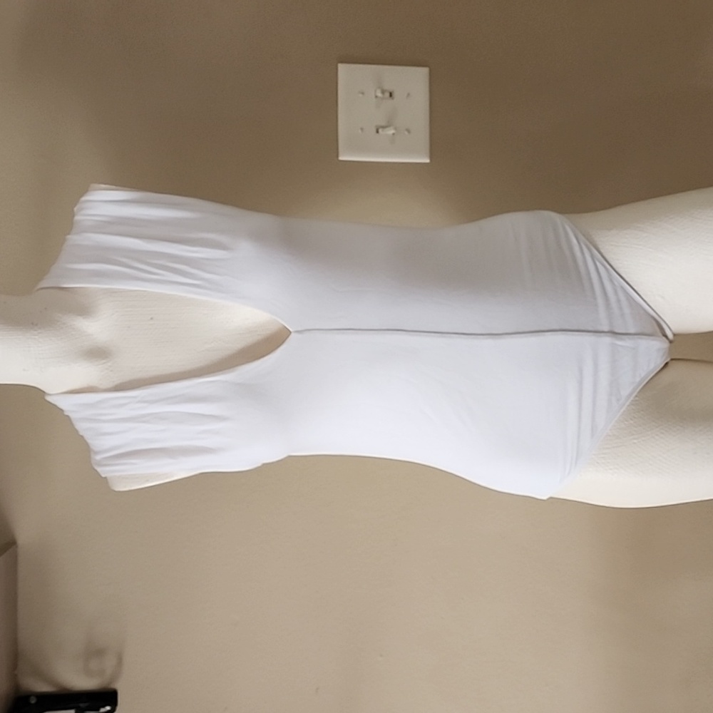 🔴 Express Off White Sleeveless Body Suit